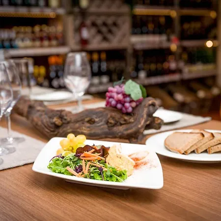 Spundloch- Hotel&weinrestaurant 3*